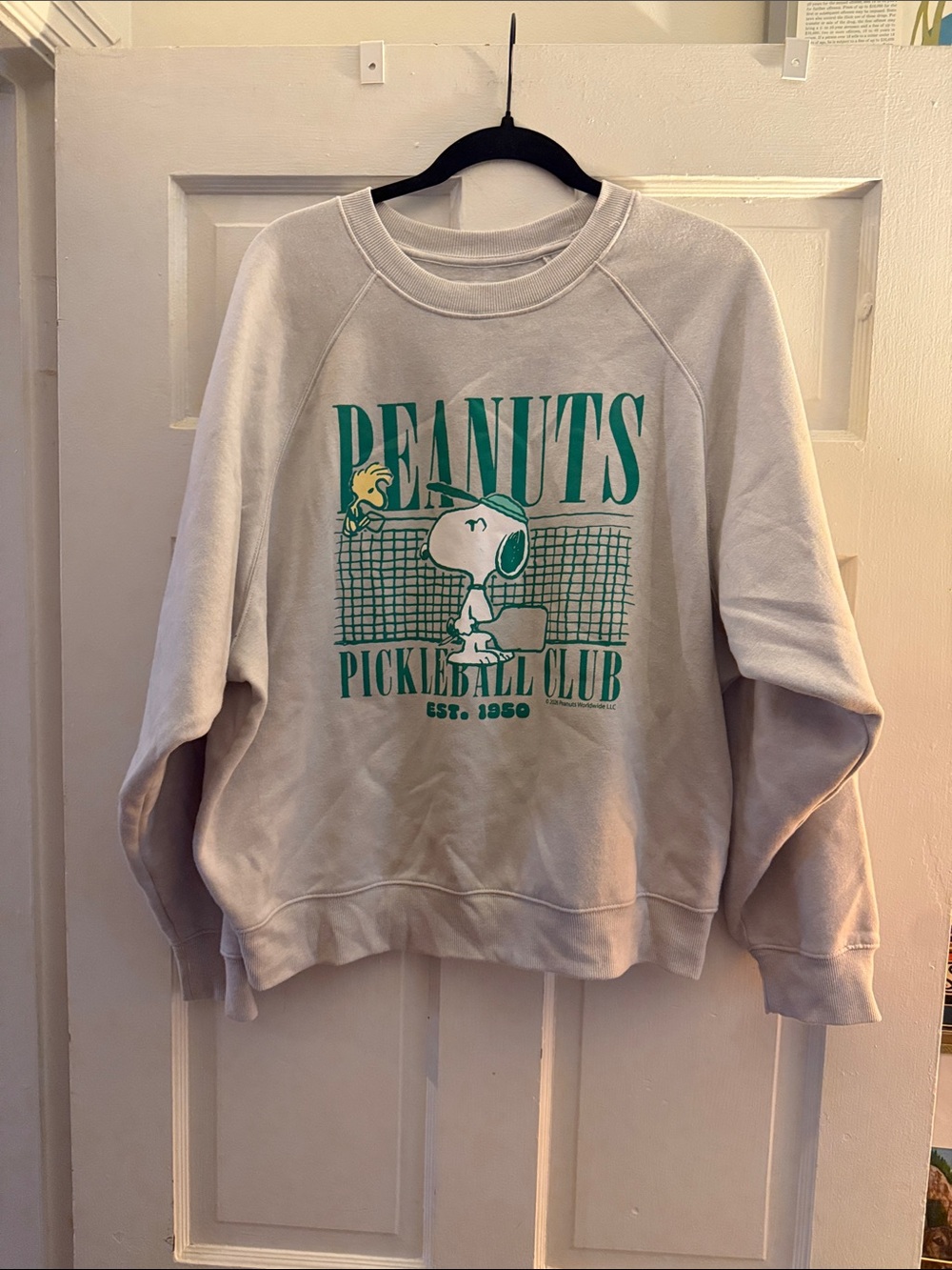 Peanuts Light Gray Crewneck Sweatshirt with Green Graphic